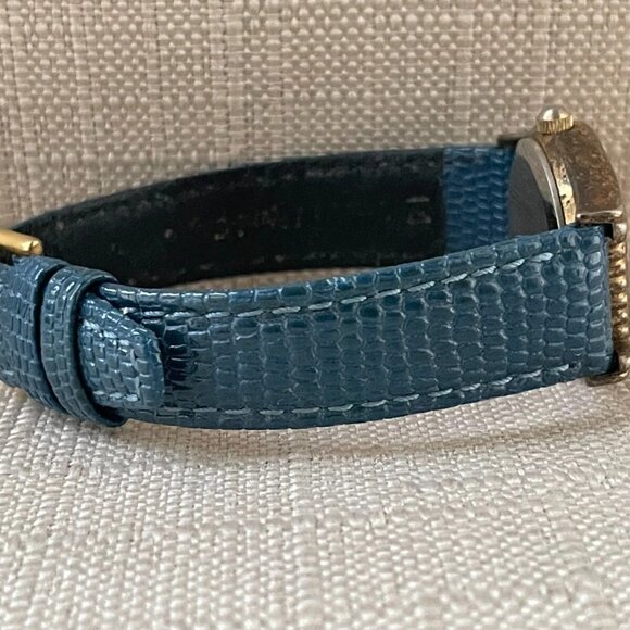 Vintage Triumph Ladies Wristwatch Blue Leather Band Japan Movement Analog Watch main image 7